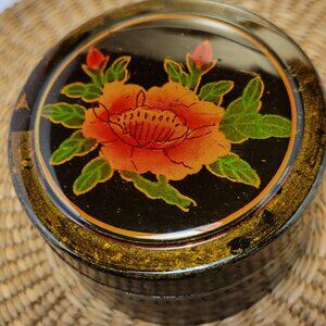 Vintage Lacquer Hand Painted Jewelry or Pill Box